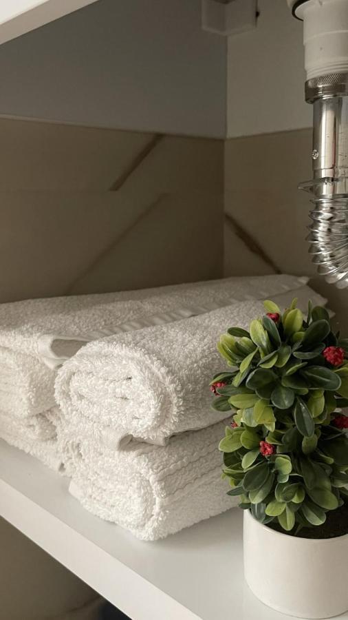 Hotel Ms Sarandë エクステリア 写真