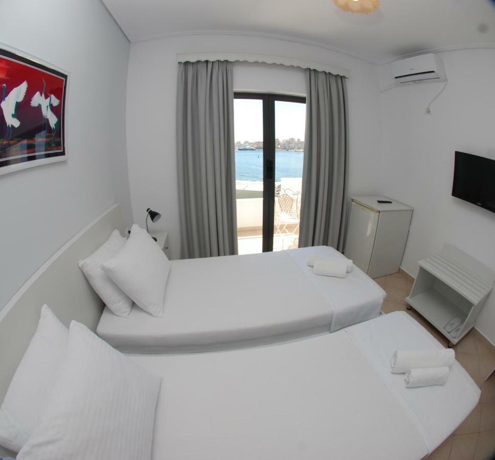 Hotel Ms Sarandë エクステリア 写真